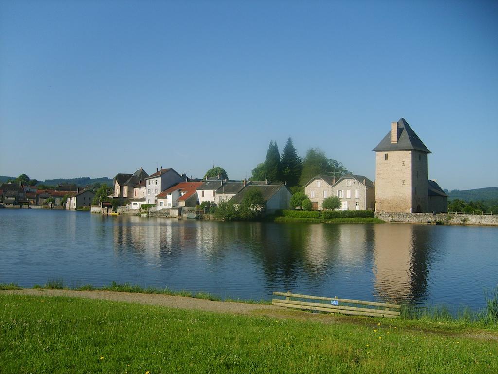 Chambres D'Hotes L'Hirondelle Du Lac Peyrat-le-Chateau Экстерьер фото